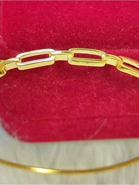Gold Link Chain Bracelet - Women